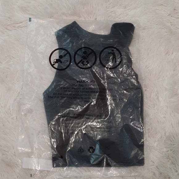 NEW Asymmetrical One Shoulder Strap Crop Top - Picture 3 of 3